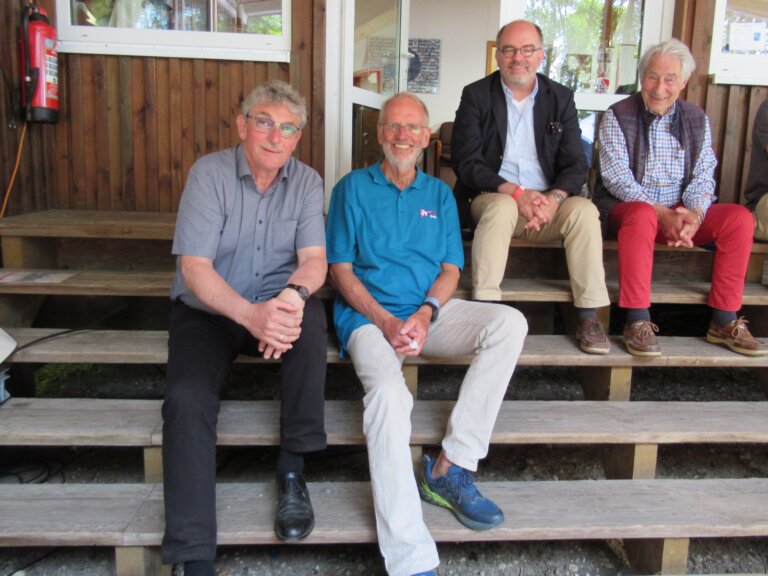 Ronald Büssow Bürgermeister Bordesholm, Raimund Dankowski 1. Vorsitzender des BoSV, Jan-Dirk Tenge Vorsitzender des Seglerverbandes Schleswig-Holstein, Wolfgang Greve Ehrenvorsitzender des Seglerverbandes Schleswig-Holstein. Foto: BoSV